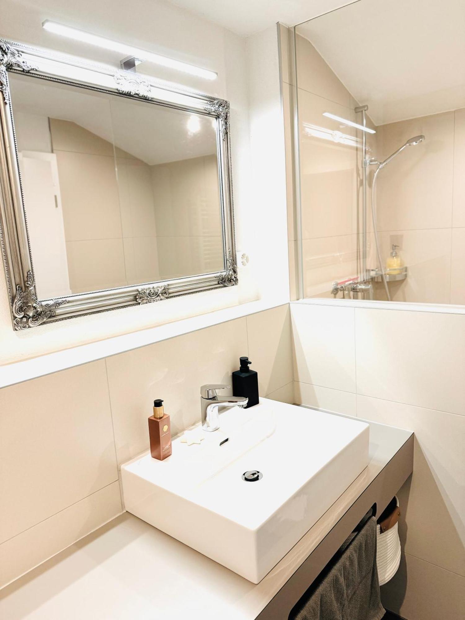 Bellevue & Classy Mountain View Apartment Kandersteg Zewnętrze zdjęcie
